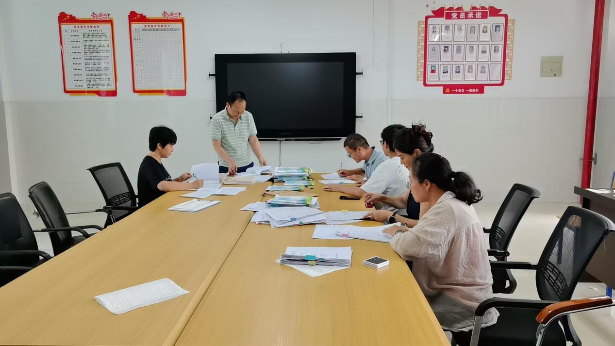 基础部文化课教学检查现场