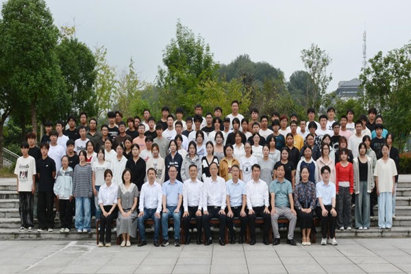 图片7.jpg 图片7.jpg